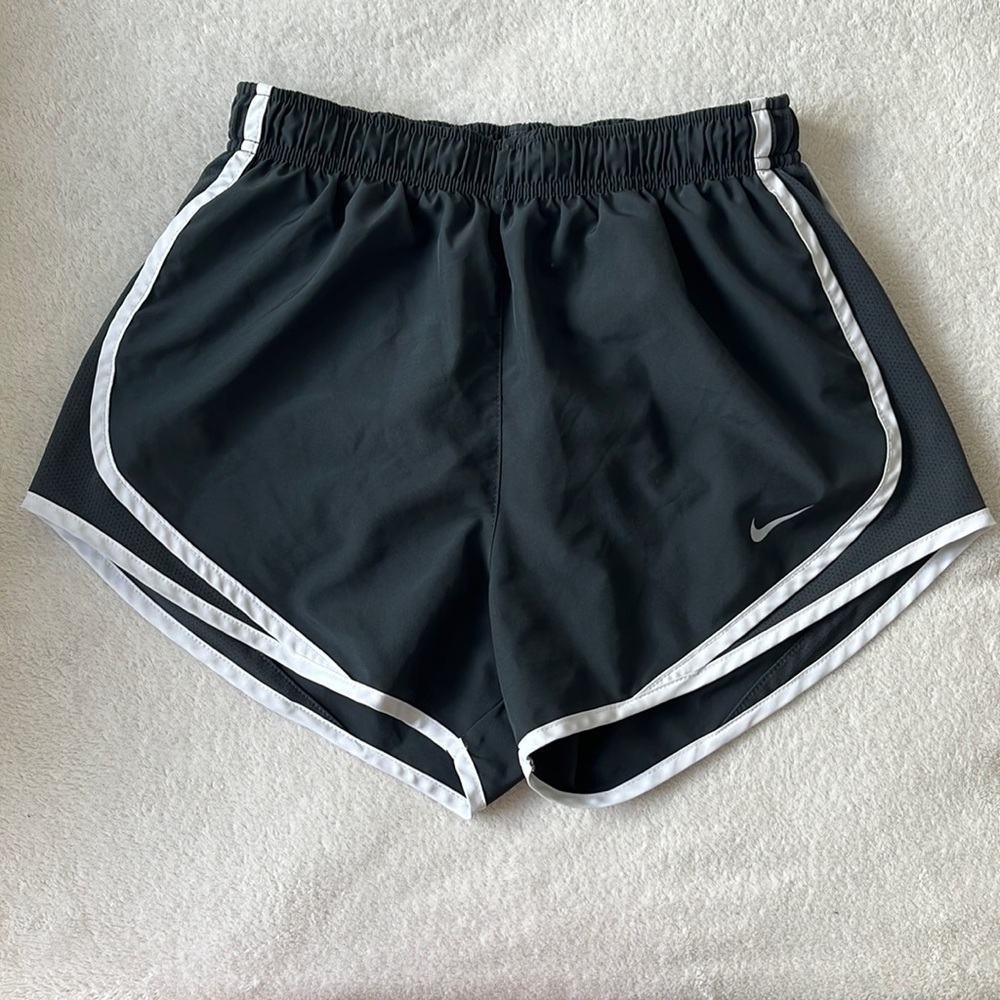 DARK GRAY NIKE DRI-FIT RUNNING SHORTS